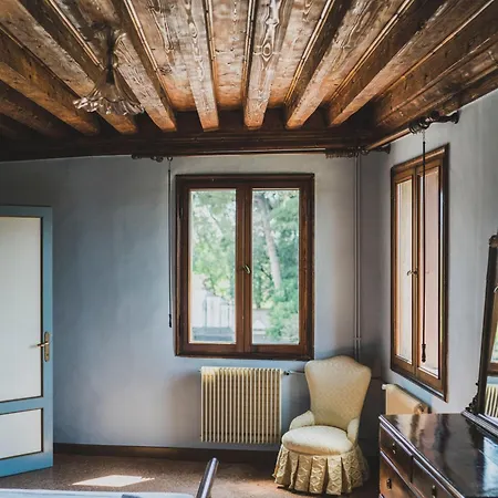 Stecchini Bed & Breakfast 4*
