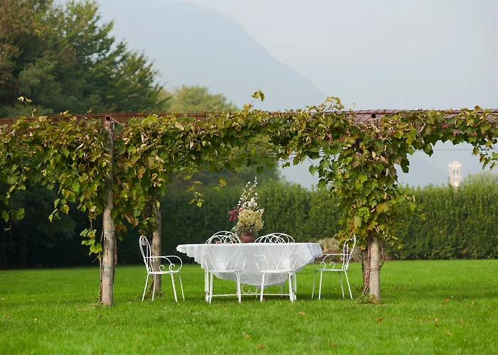 Stecchini Bed & Breakfast 4*