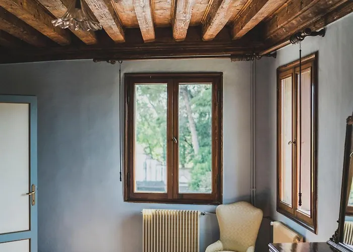 Stecchini Bed & Breakfast 4*